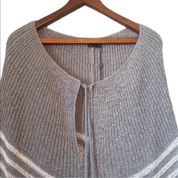Boho Style Vertigo Gray Knit Poncho Sweater - Picture 2 of 11